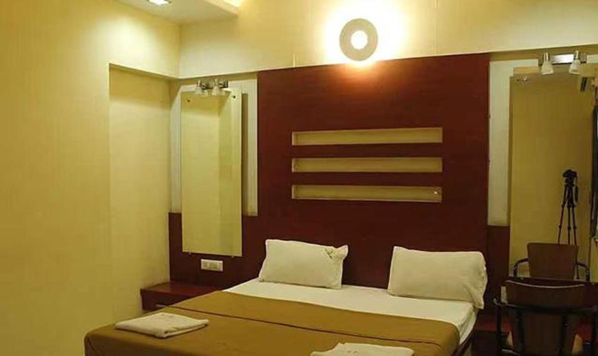Fabhotel Skylark Inn Nashik Δωμάτιο φωτογραφία