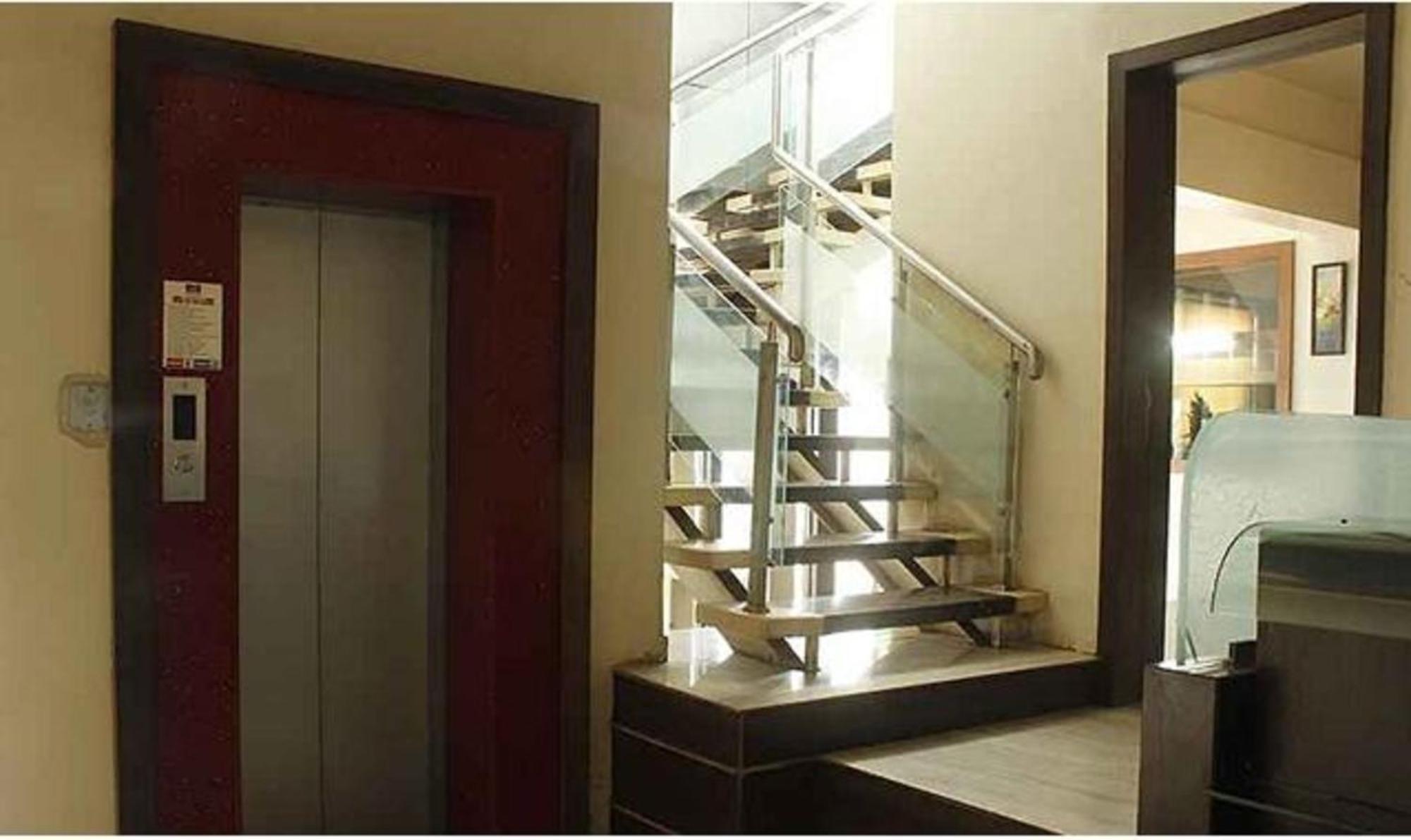 Fabhotel Skylark Inn Nashik Εξωτερικό φωτογραφία